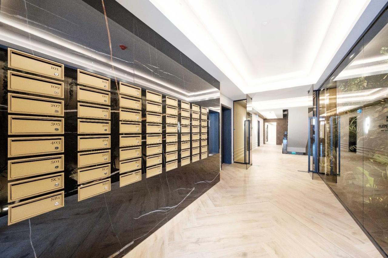 Brand New Luxury Apartment In The Heart Of Brasov Exterior photo