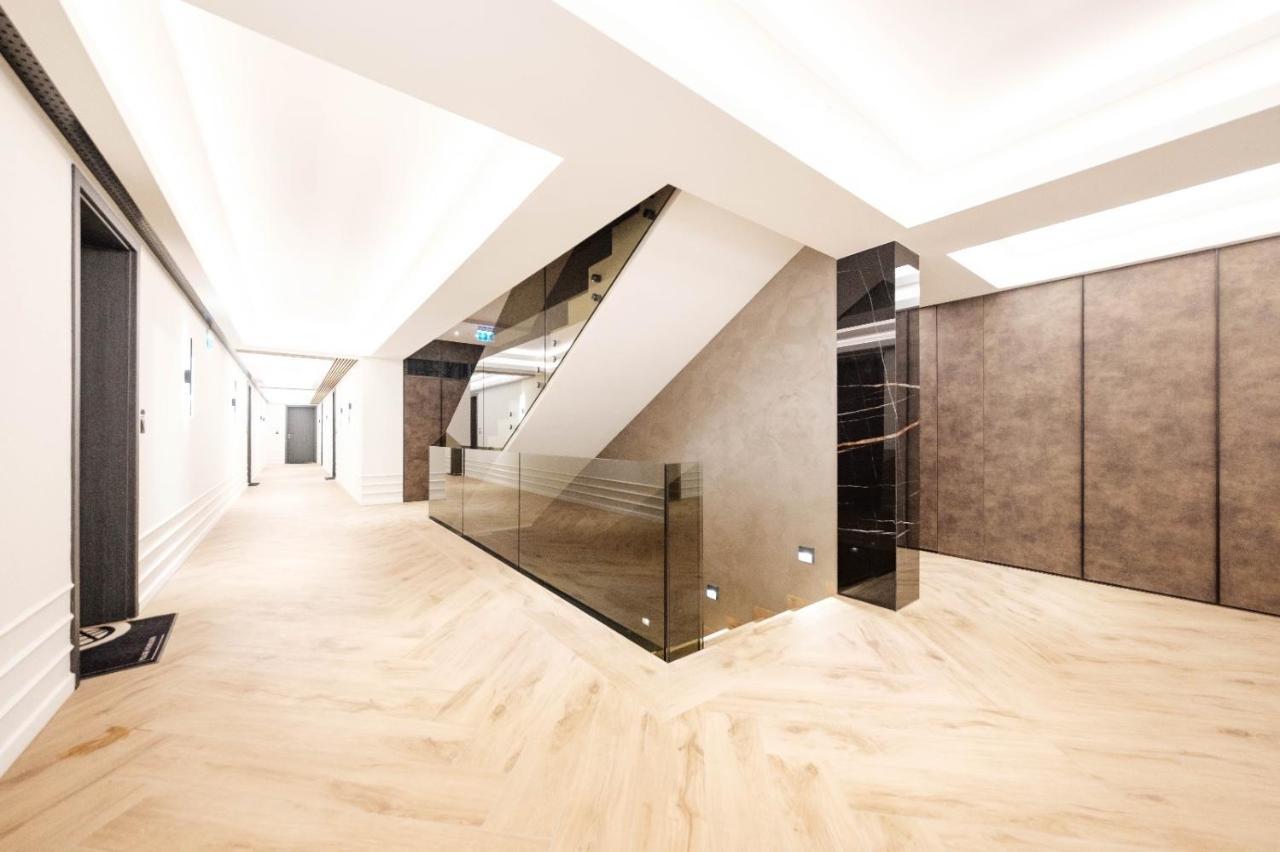 Brand New Luxury Apartment In The Heart Of Brasov Exterior photo