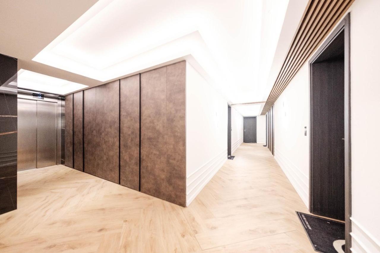 Brand New Luxury Apartment In The Heart Of Brasov Exterior photo